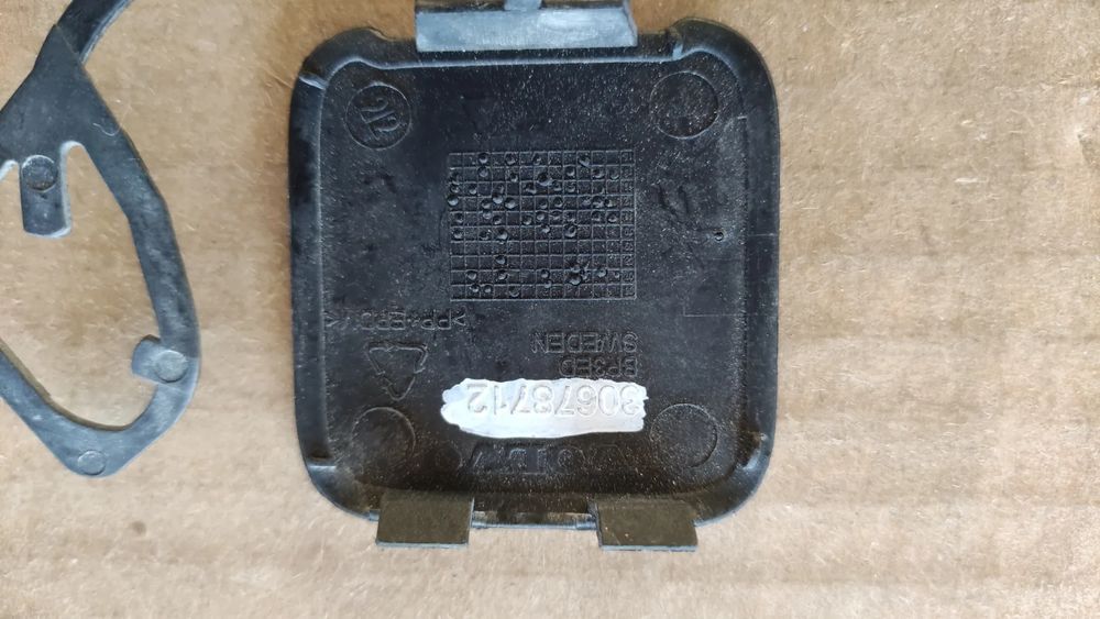 zaślepka tylnego haka holowniczego volvo xc70 numer 30678712