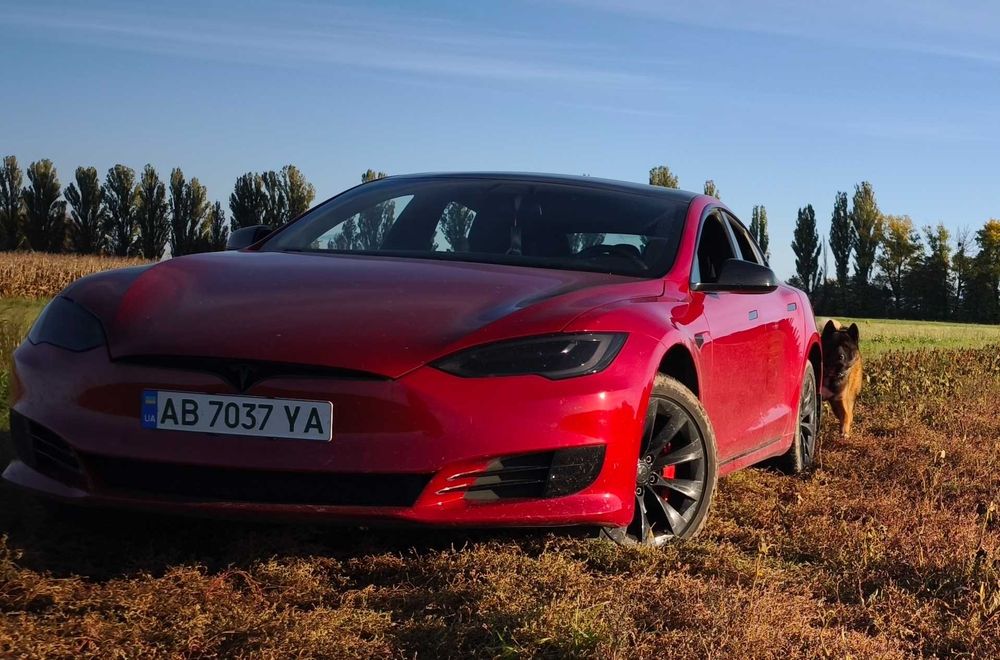 Продам авто Tesla model S 90D, 4х4, пневмо, Intel