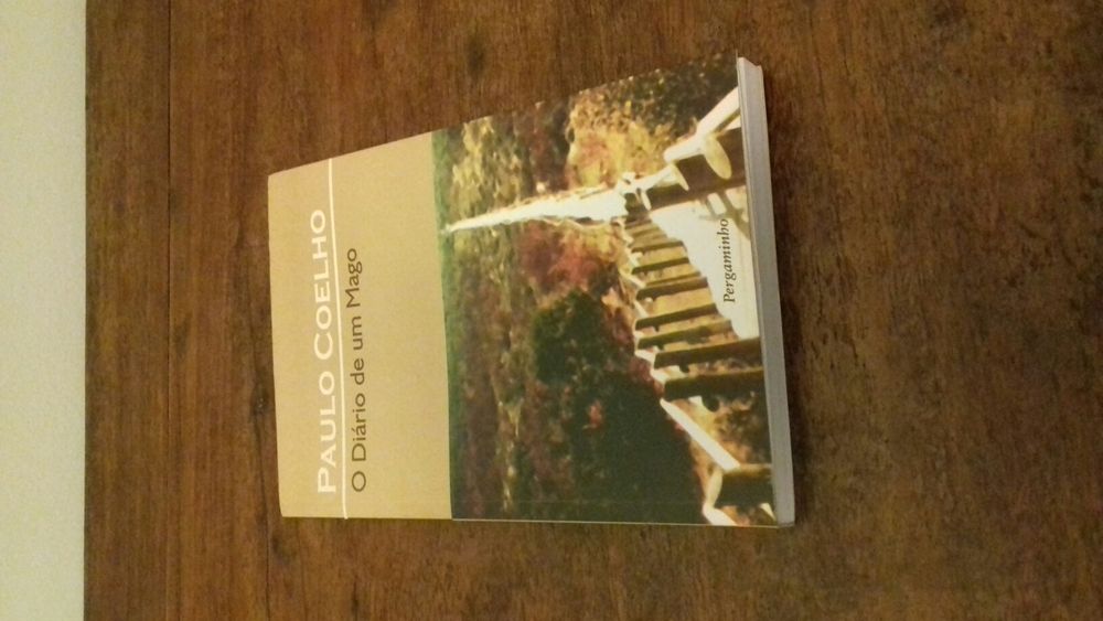 6 livros/vários temas (2€ cada).
