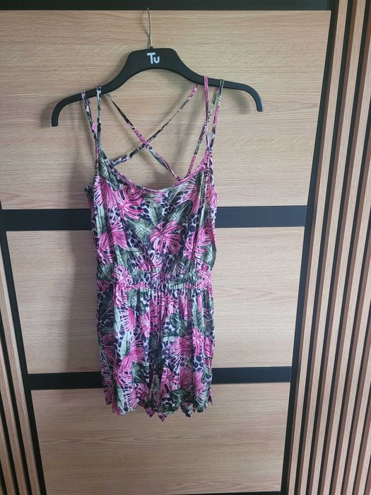 Piękny kombinezon na wakacje - 36/38