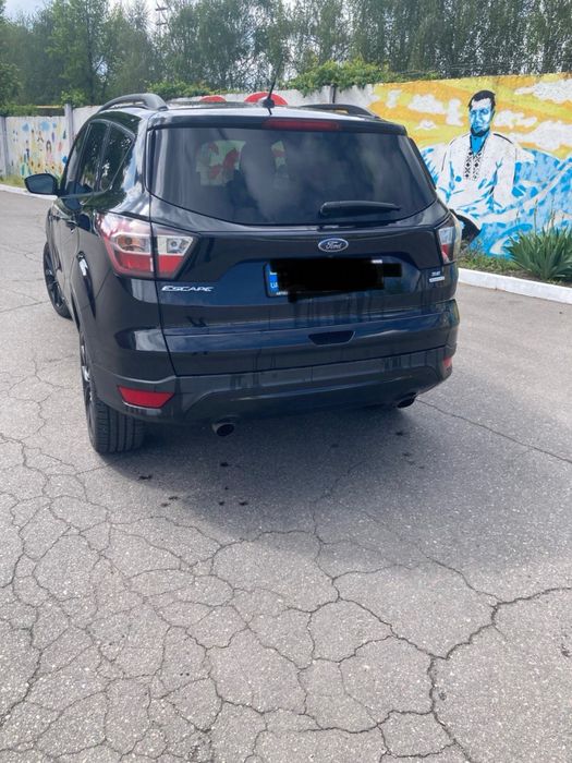 Продам форд Ескейп 2017р