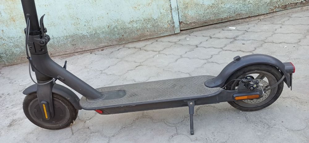 Електросамокат xiaomi m365