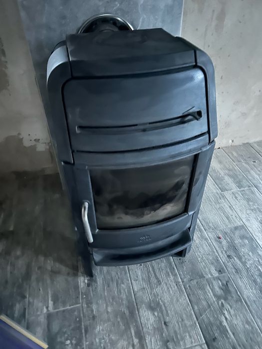 Чавунна піч камін буржуйка Jotul F 220 BP