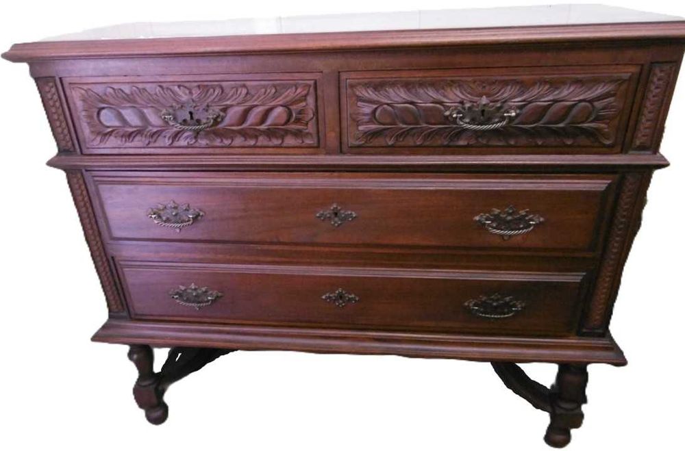 Mobília de Quarto de casal em madeira maciça