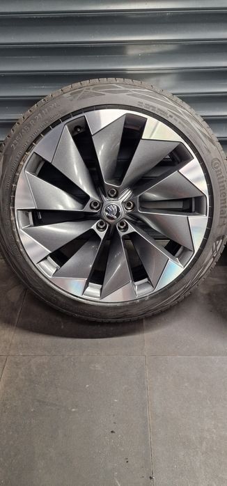Koła letnie SKODA ENYAQ iV 21 cali oryginalne