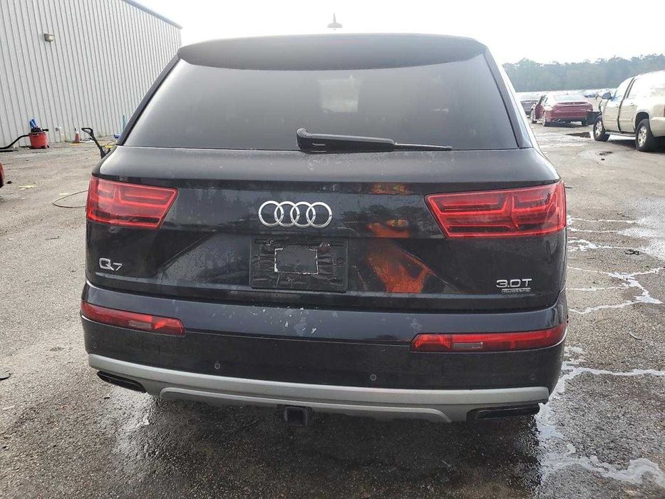 Бампер Audi Q7 4M розборка Ауді КЮ 7  4М колір LC9X