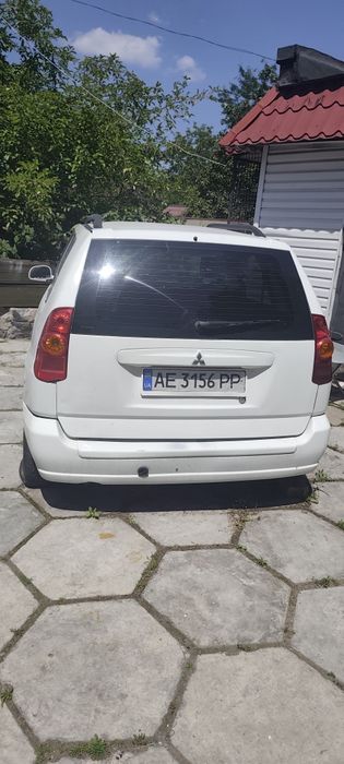 Mitsubishi space star 1.6 описание