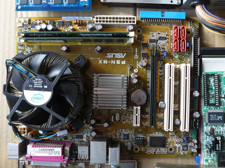 Запчасти на ПК материнка, процессор, кулер, ОЗУ, видеокарта, сетевая
