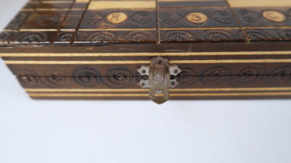 Jogo de xadrez artesanal em madeira - grande 49.5 cm