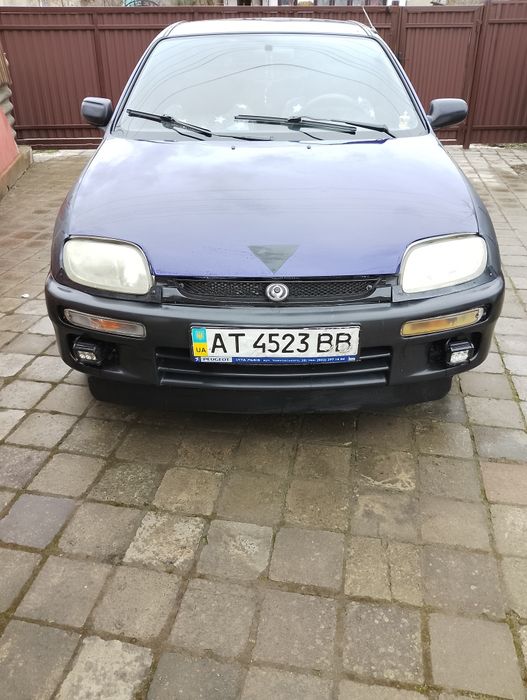 Срочно продам машину Мазда 323 ціна 1650