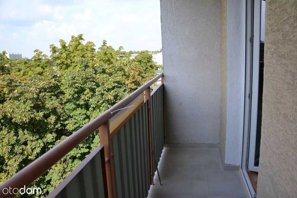 kawalerka z balkonem 100 m do metra Księcia Janusza