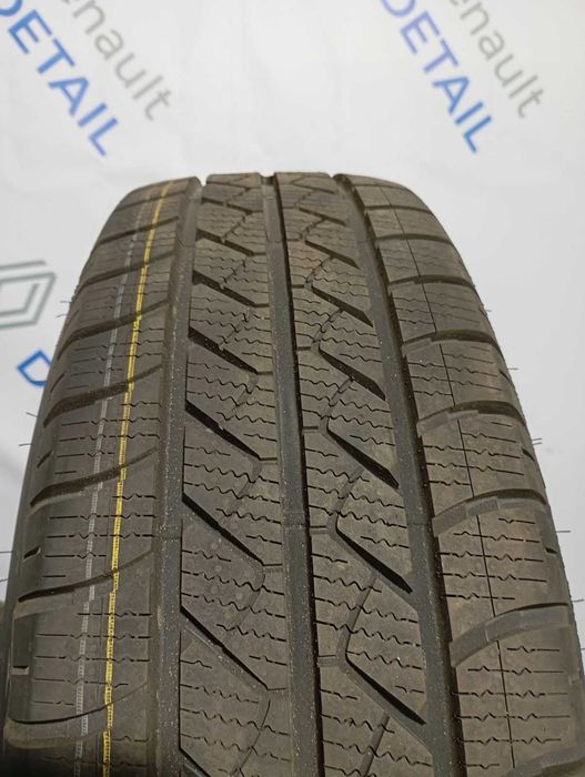 Всесезонна шина Goodyear Vector 4Seasons 215*75 R16