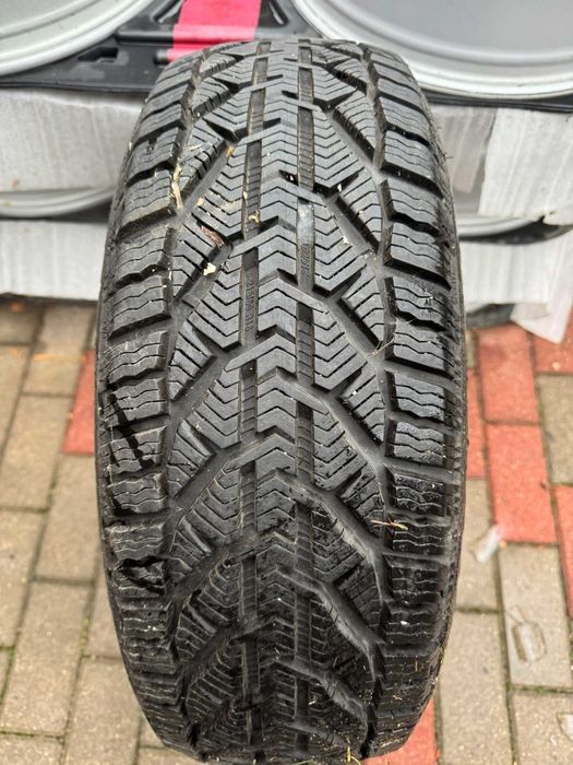 Opona zimowa 215/60 r16 99H STRIAL WINTER 2019r 986#