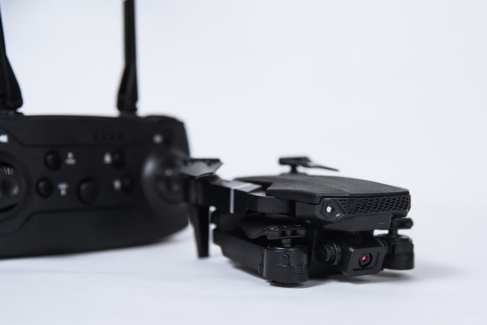 Дрон e88, е88. З камерою, сумкою