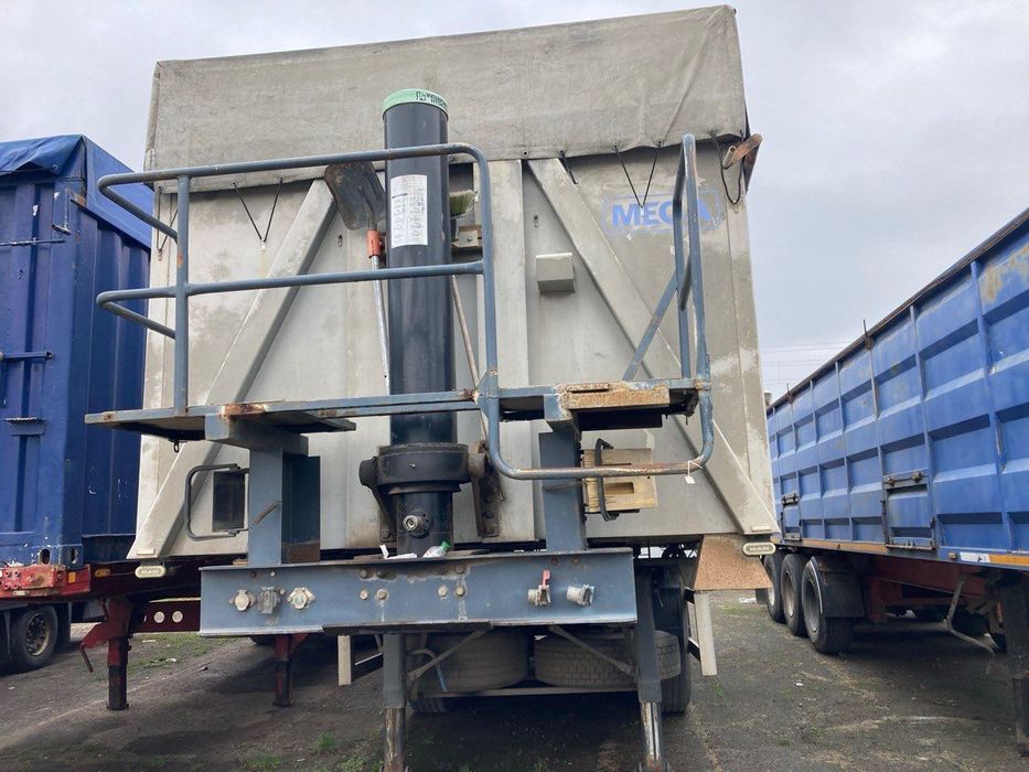 Причіп-самосвал MEGA, 2011 рік