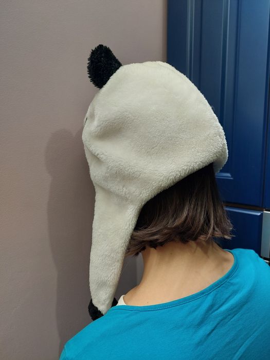 Czapka z maskotką pandą