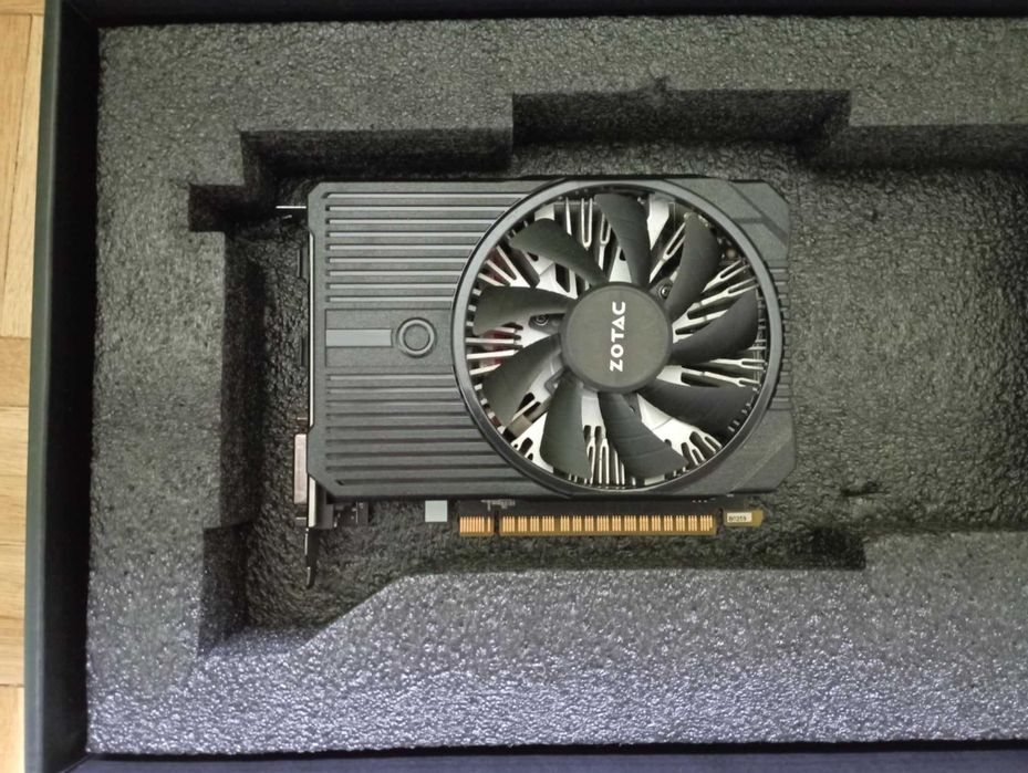 Komputer Ryzen 5 3600 RTX 2060 SUPER 16GB RAM + akcesoria