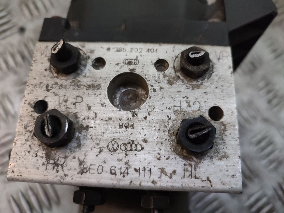 Audi A4 B5 Lift sterownik pompa ABS