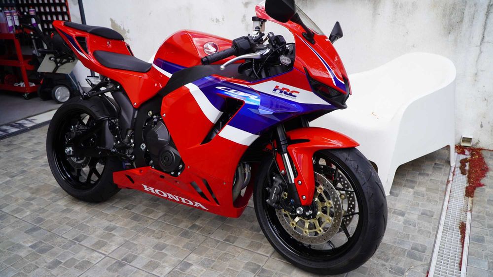 Honda CBR600RR 2025 | Akrapovic Full Titanium | Como Nova