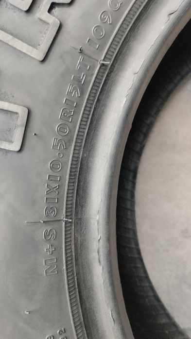 Продам шини 31*10,50R15