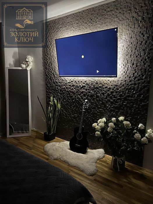 Продам двоповерховий будинок