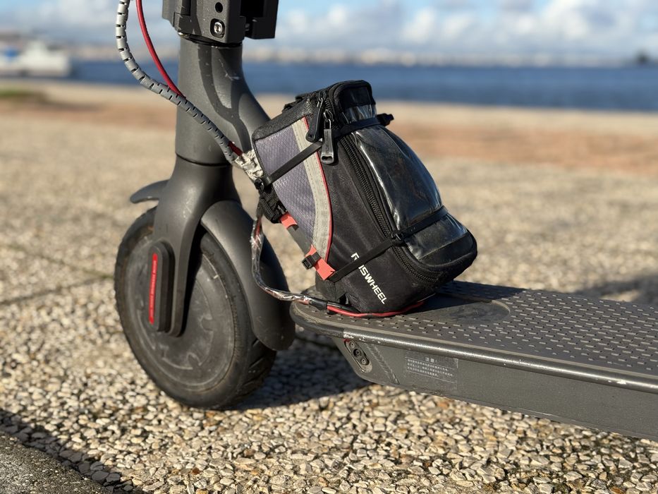 Xiaomi Mi M365 – Com bateria extra + extras | Desbloqueada