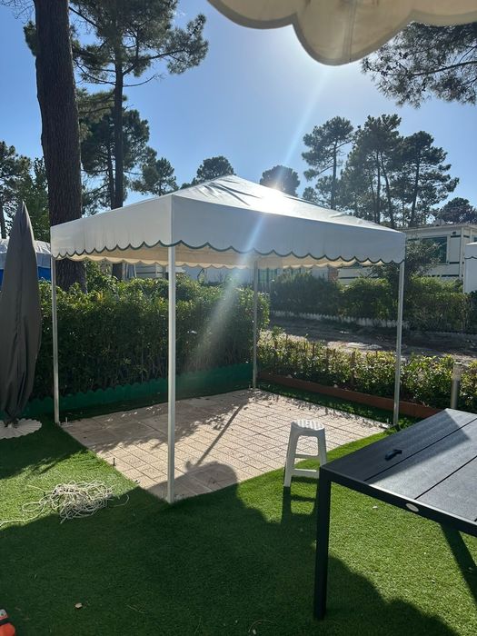 Harém com laterais e cortinados