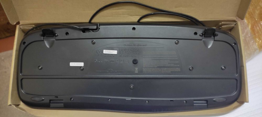 Monitor 17'' e teclado deluxe