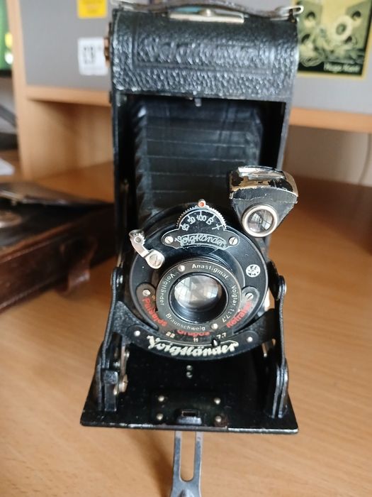 Câmara fotográfica vintage Voigtländer 1930