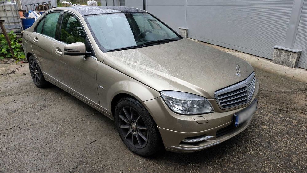 Mercedes-Benz C220 CDI;  Rok prod. 2010
