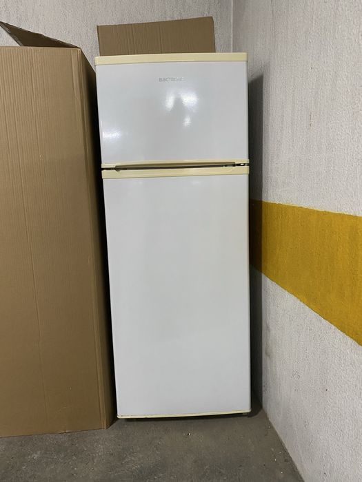 Frigorifico eletronia 144 cm