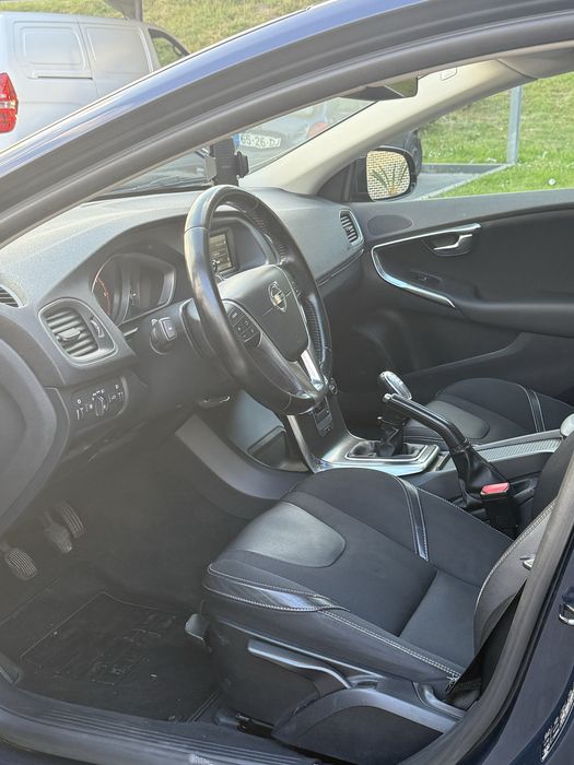 Volvo v40 R-Desing 1.6d