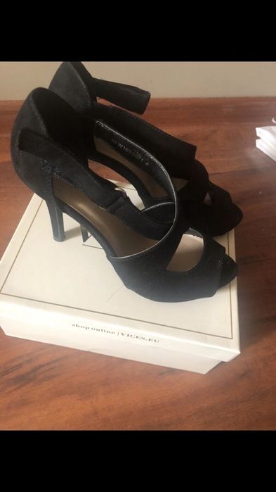 Sandałki idealne na lato