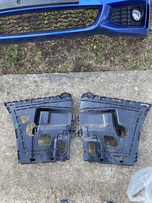 Кріплення бампера кронштейн BMW F31, F26 F10 F25 F32 F36 G26  i4 Mpaket