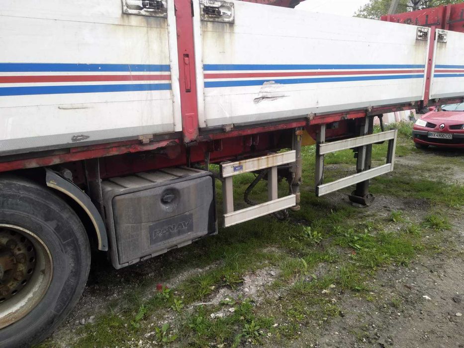 Напівпричіп PANAV з маніпулятором FASSI F235 на 6,5 т. і 8,3 м довжини