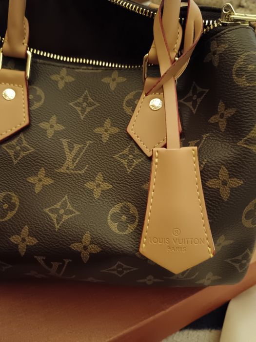 Mala baú Louis Vuitton nova