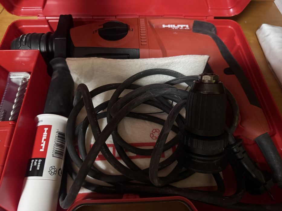 Hilti te 2s nova em caixa