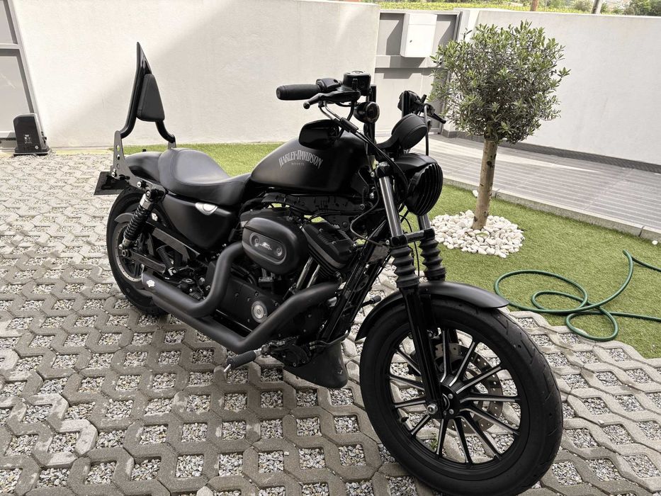 Harley-Davidson Sportster 883 Iron