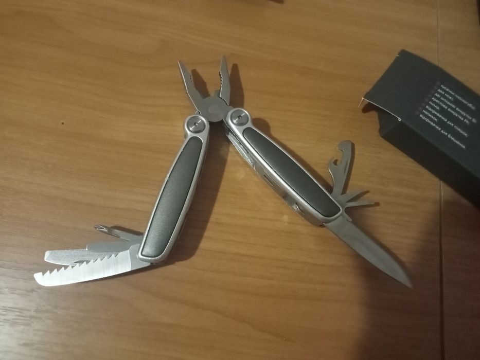 Новое!!! Универсальный мультитул 13 в1