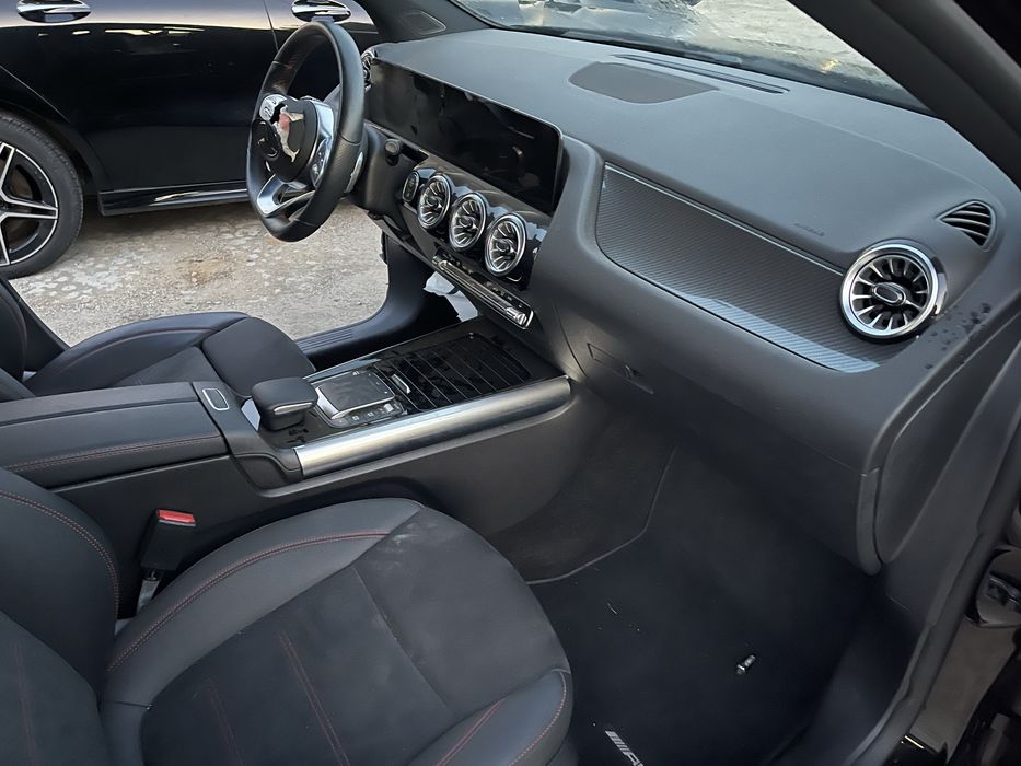 Mercedes Benz Gla180d Amg