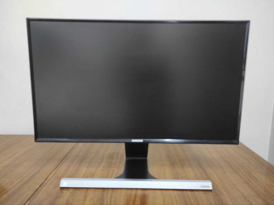 Монітор Samsung S24D590PL