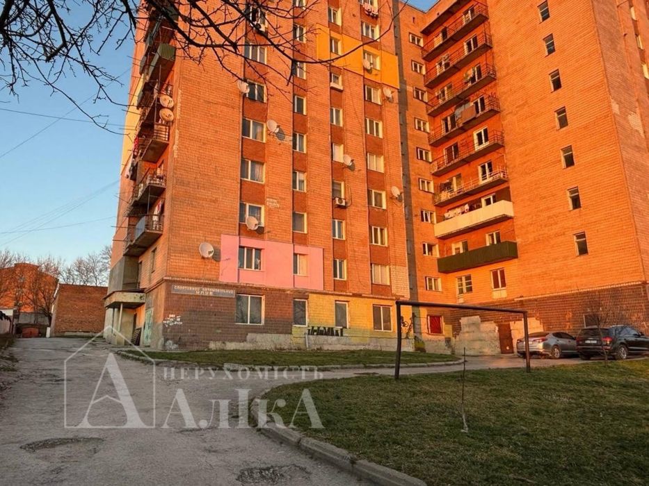 Продам комерційне приміщення під ваш бізнес!