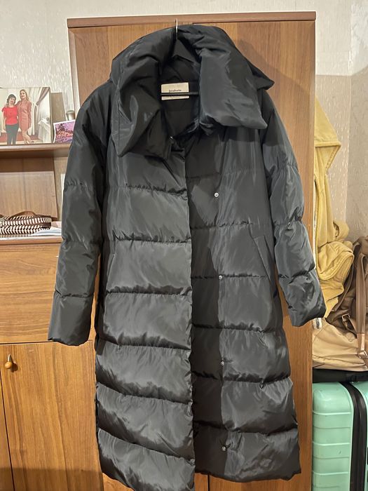 Пальто пухове з капюшоном