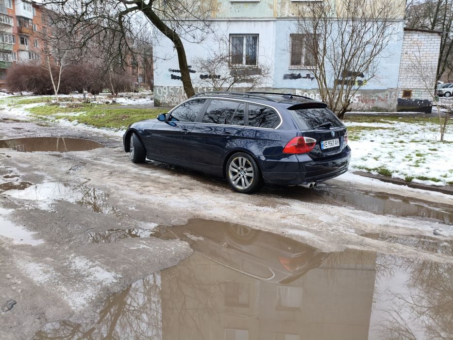 Продам BMW 330d e91