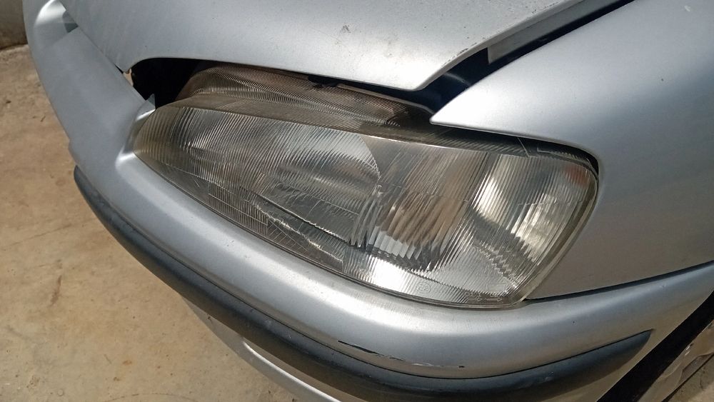 Ótica / farol esquerda PEUGEOT 106 II (1A_, 1C_)