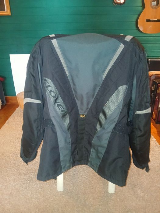 Casaco de Mota c/ Ombreiras e Cotovereiras