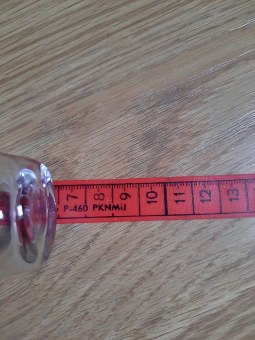 Kieliszki beczułki ze złotą obwódką