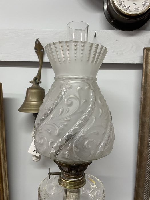 Lampa naftowa kamienna