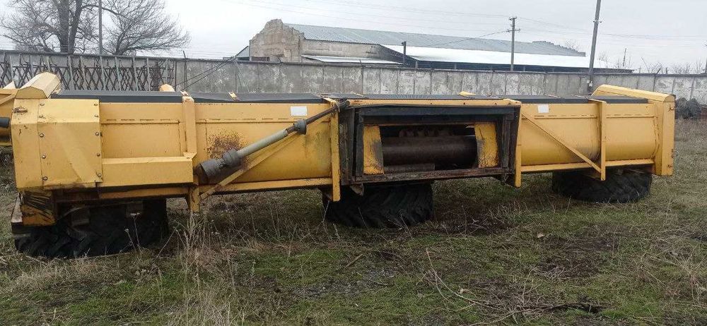 Комбайн John Deere 1550