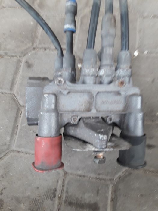 Zawór hamulcowy naczepy WABCO 971.002.900